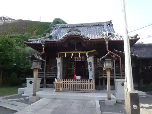 諏訪神社の本殿・本堂