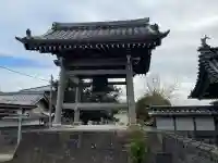 法雲寺の{uncategorized: "未分類", other: "その他", undefined: "問題あり", building: "その他建物", grave: "お墓", sacred_gate: "鳥居", guardian: "狛犬", statue: "像", buddha: "仏像", history: "歴史", nature: "自然", garden: "庭園", animal: "動物", pagoda: "塔", temizu: "手水舎", mountain_gate: "山門・神門", sanctuary: "本殿・本堂", subordinate: "末社・摂社", art: "芸術", scenery: "景色", jizo: "地蔵", ema: "絵馬", goshuin: "御朱印", omikuji: "おみくじ", items: "授与品その他", amulet: "お守り", goshuincho: "御朱印帳", eats: "食事", festival: "お祭り", votive_dance: "神楽", shichigosan: "七五三参", wedding: "結婚式", experience: "体験その他", initially: "初詣", around: "周辺", anti_infection: "感染症対策"}