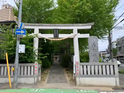 越谷香取神社の鳥居