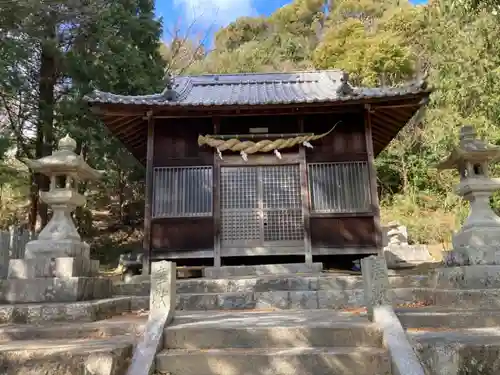 三島神社の本殿