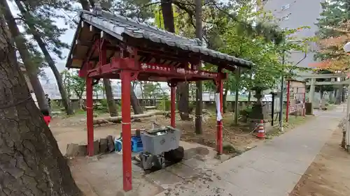 諏訪神社の手水舎