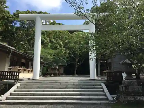 安房神社の鳥居