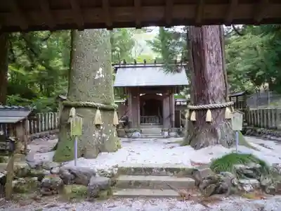 鳴谷神社の本殿・本堂