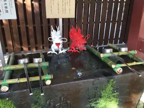 伊豆山神社の手水舎