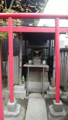 感應稲荷神社の鳥居