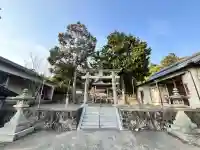 熊野神社の{uncategorized: "未分類", other: "その他", undefined: "問題あり", building: "その他建物", grave: "お墓", sacred_gate: "鳥居", guardian: "狛犬", statue: "像", buddha: "仏像", history: "歴史", nature: "自然", garden: "庭園", animal: "動物", pagoda: "塔", temizu: "手水舎", mountain_gate: "山門・神門", sanctuary: "本殿・本堂", subordinate: "末社・摂社", art: "芸術", scenery: "景色", jizo: "地蔵", ema: "絵馬", goshuin: "御朱印", omikuji: "おみくじ", items: "授与品その他", amulet: "お守り", goshuincho: "御朱印帳", eats: "食事", festival: "お祭り", votive_dance: "神楽", shichigosan: "七五三参", wedding: "結婚式", experience: "体験その他", initially: "初詣", around: "周辺", anti_infection: "感染症対策"}