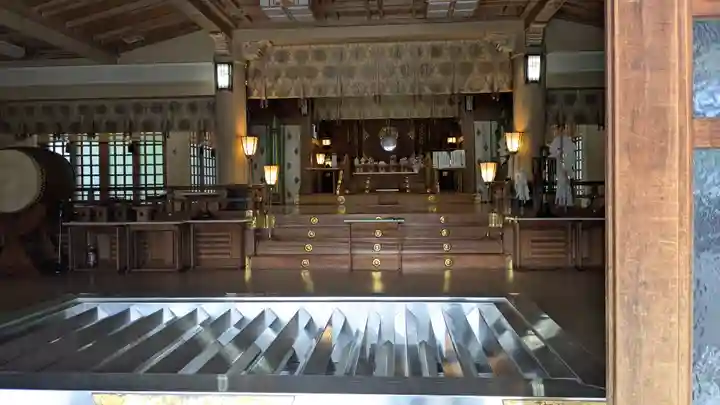 札幌護國神社の本殿・本堂