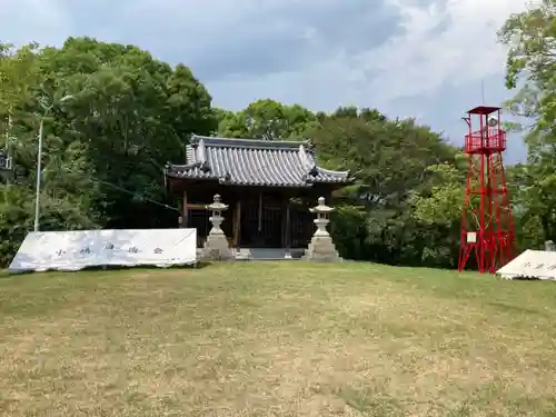 的形八幡神社の本殿・本堂