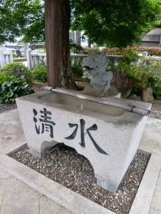 八幡神社の{uncategorized: "未分類", other: "その他", undefined: "問題あり", building: "その他建物", grave: "お墓", sacred_gate: "鳥居", guardian: "狛犬", statue: "像", buddha: "仏像", history: "歴史", nature: "自然", garden: "庭園", animal: "動物", pagoda: "塔", temizu: "手水舎", mountain_gate: "山門・神門", sanctuary: "本殿・本堂", subordinate: "末社・摂社", art: "芸術", scenery: "景色", jizo: "地蔵", ema: "絵馬", goshuin: "御朱印", omikuji: "おみくじ", items: "授与品その他", amulet: "お守り", goshuincho: "御朱印帳", eats: "食事", festival: "お祭り", votive_dance: "神楽", shichigosan: "七五三参", wedding: "結婚式", experience: "体験その他", initially: "初詣", around: "周辺", anti_infection: "感染症対策"}