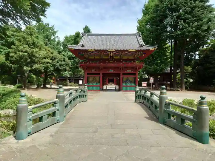 根津神社の山門・神門