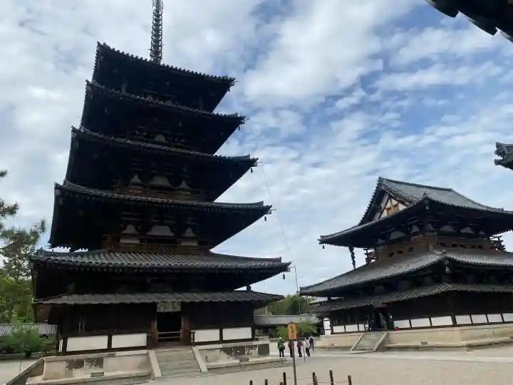 法隆寺の{uncategorized: "未分類", other: "その他", undefined: "問題あり", building: "その他建物", grave: "お墓", sacred_gate: "鳥居", guardian: "狛犬", statue: "像", buddha: "仏像", history: "歴史", nature: "自然", garden: "庭園", animal: "動物", pagoda: "塔", temizu: "手水舎", mountain_gate: "山門・神門", sanctuary: "本殿・本堂", subordinate: "末社・摂社", art: "芸術", scenery: "景色", jizo: "地蔵", ema: "絵馬", goshuin: "御朱印", omikuji: "おみくじ", items: "授与品その他", amulet: "お守り", goshuincho: "御朱印帳", eats: "食事", festival: "お祭り", votive_dance: "神楽", shichigosan: "七五三参", wedding: "結婚式", experience: "体験その他", initially: "初詣", around: "周辺", anti_infection: "感染症対策"}