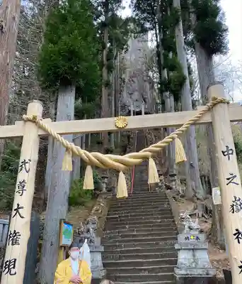 中之嶽神社の鳥居