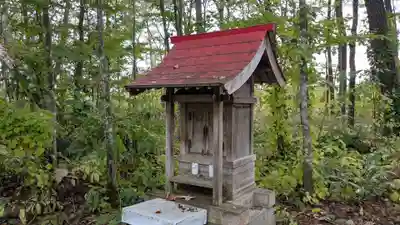 元札内神社の本殿・本堂