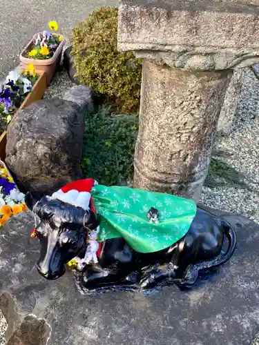 神牛石神社の像