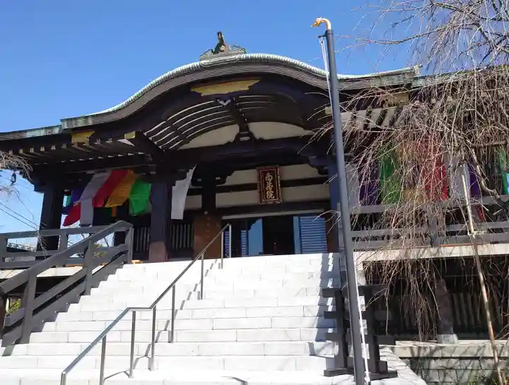 宝勝山 南藏院 蓮光寺の本殿・本堂