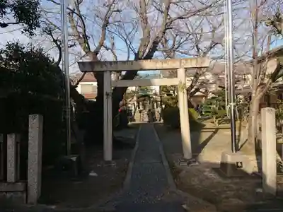 大和神社の鳥居