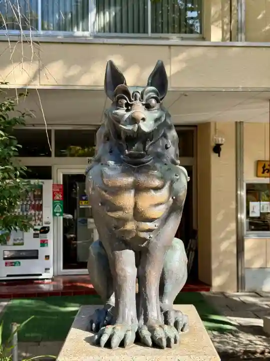 稲毛神社の{uncategorized: "未分類", other: "その他", undefined: "問題あり", building: "その他建物", grave: "お墓", sacred_gate: "鳥居", guardian: "狛犬", statue: "像", buddha: "仏像", history: "歴史", nature: "自然", garden: "庭園", animal: "動物", pagoda: "塔", temizu: "手水舎", mountain_gate: "山門・神門", sanctuary: "本殿・本堂", subordinate: "末社・摂社", art: "芸術", scenery: "景色", jizo: "地蔵", ema: "絵馬", goshuin: "御朱印", omikuji: "おみくじ", items: "授与品その他", amulet: "お守り", goshuincho: "御朱印帳", eats: "食事", festival: "お祭り", votive_dance: "神楽", shichigosan: "七五三参", wedding: "結婚式", experience: "体験その他", initially: "初詣", around: "周辺", anti_infection: "感染症対策"}
