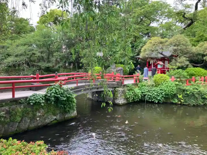 三嶋大社の{uncategorized: "未分類", other: "その他", undefined: "問題あり", building: "その他建物", grave: "お墓", sacred_gate: "鳥居", guardian: "狛犬", statue: "像", buddha: "仏像", history: "歴史", nature: "自然", garden: "庭園", animal: "動物", pagoda: "塔", temizu: "手水舎", mountain_gate: "山門・神門", sanctuary: "本殿・本堂", subordinate: "末社・摂社", art: "芸術", scenery: "景色", jizo: "地蔵", ema: "絵馬", goshuin: "御朱印", omikuji: "おみくじ", items: "授与品その他", amulet: "お守り", goshuincho: "御朱印帳", eats: "食事", festival: "お祭り", votive_dance: "神楽", shichigosan: "七五三参", wedding: "結婚式", experience: "体験その他", initially: "初詣", around: "周辺", anti_infection: "感染症対策"}
