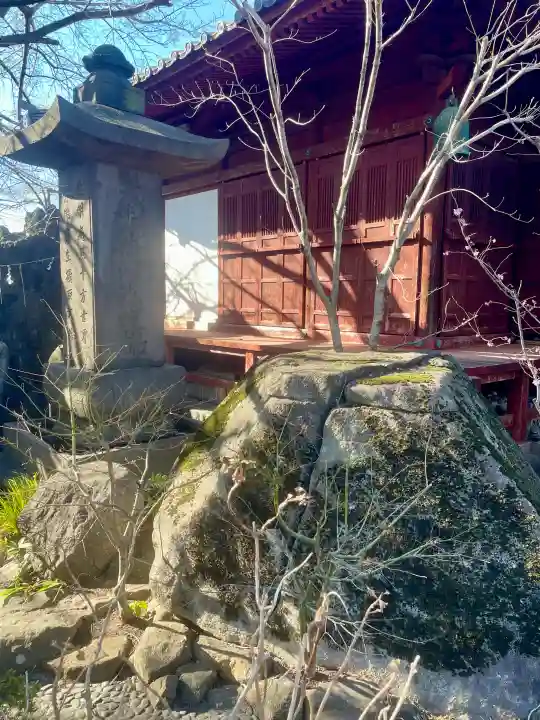 安養院の{uncategorized: "未分類", other: "その他", undefined: "問題あり", building: "その他建物", grave: "お墓", sacred_gate: "鳥居", guardian: "狛犬", statue: "像", buddha: "仏像", history: "歴史", nature: "自然", garden: "庭園", animal: "動物", pagoda: "塔", temizu: "手水舎", mountain_gate: "山門・神門", sanctuary: "本殿・本堂", subordinate: "末社・摂社", art: "芸術", scenery: "景色", jizo: "地蔵", ema: "絵馬", goshuin: "御朱印", omikuji: "おみくじ", items: "授与品その他", amulet: "お守り", goshuincho: "御朱印帳", eats: "食事", festival: "お祭り", votive_dance: "神楽", shichigosan: "七五三参", wedding: "結婚式", experience: "体験その他", initially: "初詣", around: "周辺", anti_infection: "感染症対策"}