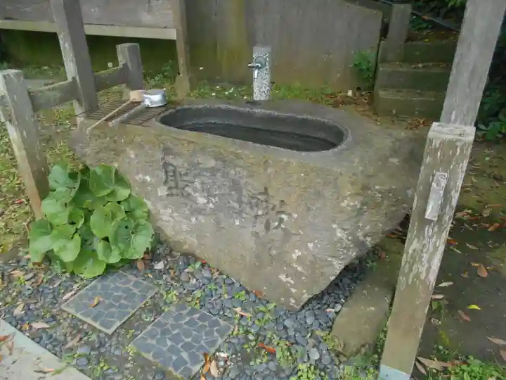 熊野神社(長井熊野神社)の手水舎