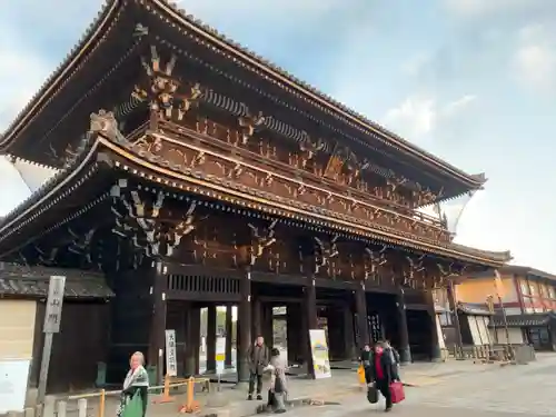 高田本山専修寺の山門