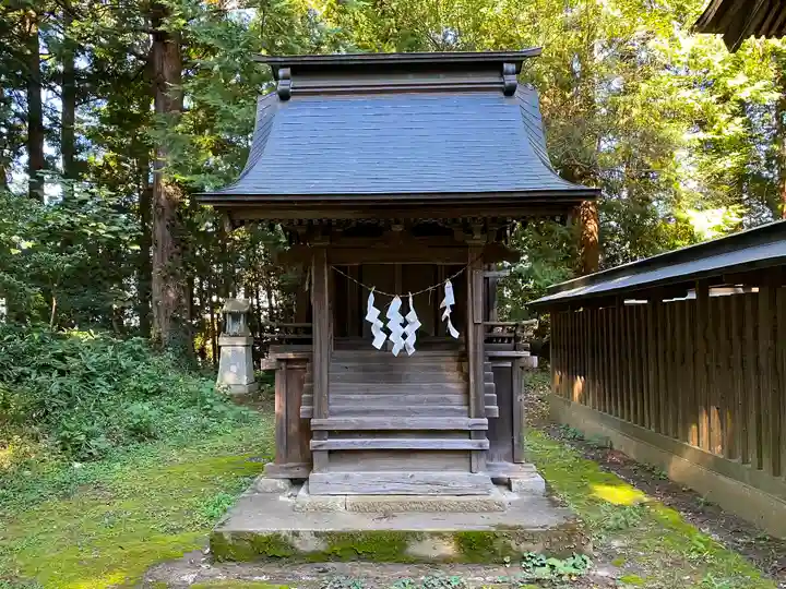鴨大神御子神主玉神社の末社・摂社
