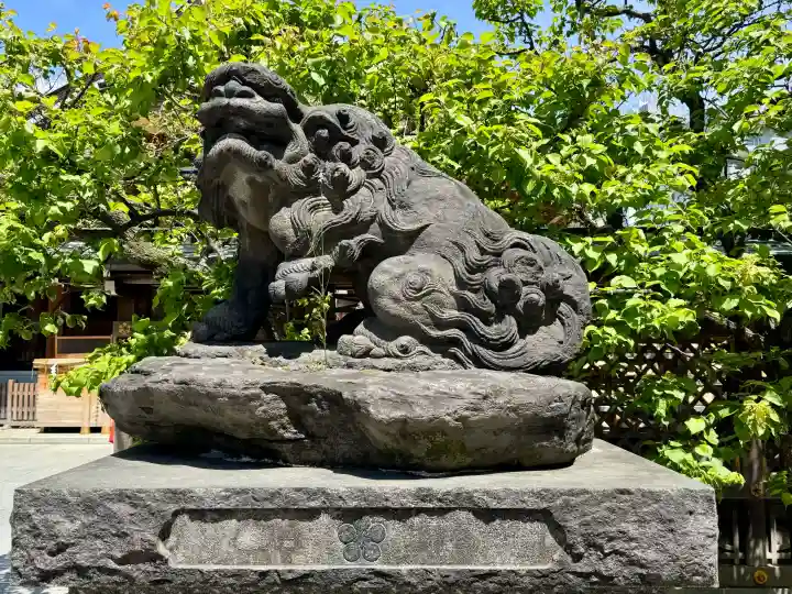 湯島天満宮の{uncategorized: "未分類", other: "その他", undefined: "問題あり", building: "その他建物", grave: "お墓", sacred_gate: "鳥居", guardian: "狛犬", statue: "像", buddha: "仏像", history: "歴史", nature: "自然", garden: "庭園", animal: "動物", pagoda: "塔", temizu: "手水舎", mountain_gate: "山門・神門", sanctuary: "本殿・本堂", subordinate: "末社・摂社", art: "芸術", scenery: "景色", jizo: "地蔵", ema: "絵馬", goshuin: "御朱印", omikuji: "おみくじ", items: "授与品その他", amulet: "お守り", goshuincho: "御朱印帳", eats: "食事", festival: "お祭り", votive_dance: "神楽", shichigosan: "七五三参", wedding: "結婚式", experience: "体験その他", initially: "初詣", around: "周辺", anti_infection: "感染症対策"}