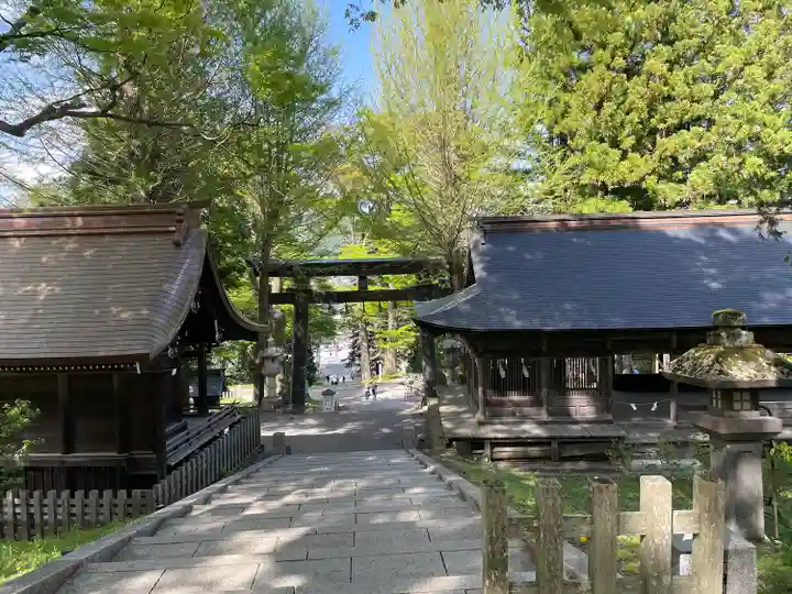 諏訪大社上社前宮(長野県)