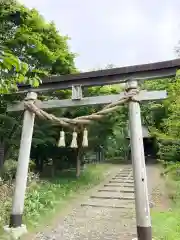 旧信濃神社の鳥居