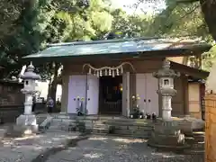 前原御嶽神社の本殿