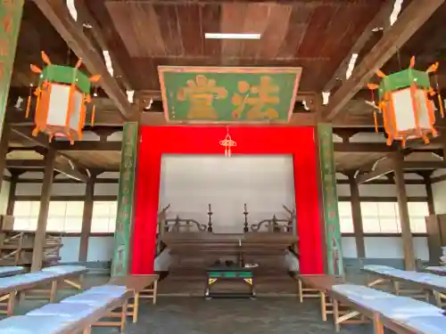 萬福寺の本殿・本堂