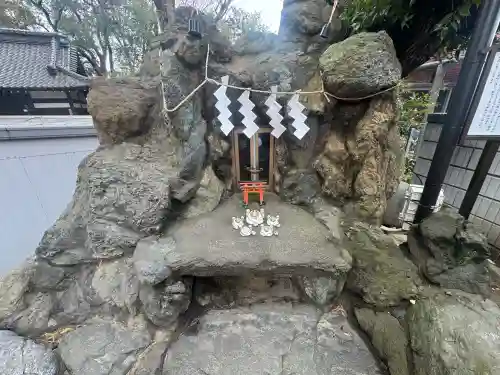 葛西神社の{uncategorized: "未分類", other: "その他", undefined: "問題あり", building: "その他建物", grave: "お墓", sacred_gate: "鳥居", guardian: "狛犬", statue: "像", buddha: "仏像", history: "歴史", nature: "自然", garden: "庭園", animal: "動物", pagoda: "塔", temizu: "手水舎", mountain_gate: "山門・神門", sanctuary: "本殿・本堂", subordinate: "末社・摂社", art: "芸術", scenery: "景色", jizo: "地蔵", ema: "絵馬", goshuin: "御朱印", omikuji: "おみくじ", items: "授与品その他", amulet: "お守り", goshuincho: "御朱印帳", eats: "食事", festival: "お祭り", votive_dance: "神楽", shichigosan: "七五三参", wedding: "結婚式", experience: "体験その他", initially: "初詣", around: "周辺", anti_infection: "感染症対策"}