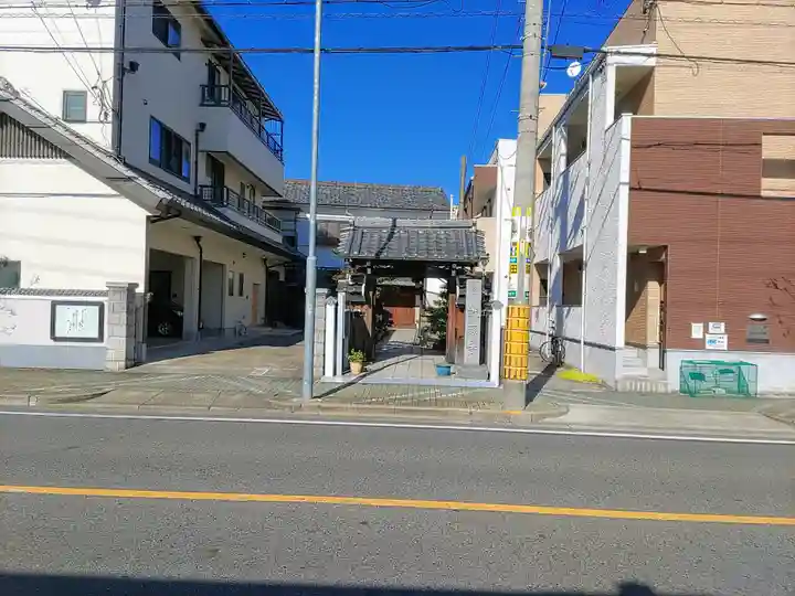誠願寺の山門・神門