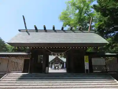 千歳神社の山門・神門
