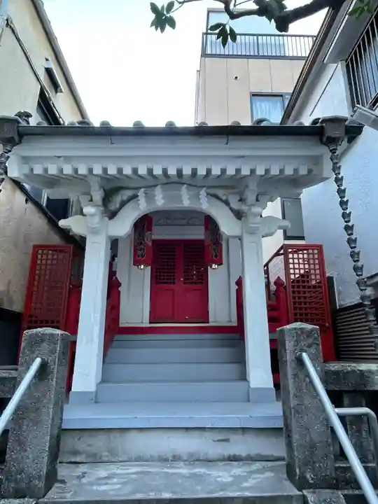 箭弓稲荷神社の本殿・本堂