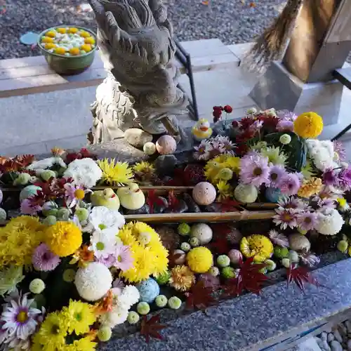 滑川神社 - 仕事と子どもの守り神の手水