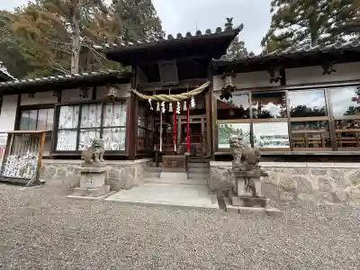添御縣坐神社の{uncategorized: "未分類", other: "その他", undefined: "問題あり", building: "その他建物", grave: "お墓", sacred_gate: "鳥居", guardian: "狛犬", statue: "像", buddha: "仏像", history: "歴史", nature: "自然", garden: "庭園", animal: "動物", pagoda: "塔", temizu: "手水舎", mountain_gate: "山門・神門", sanctuary: "本殿・本堂", subordinate: "末社・摂社", art: "芸術", scenery: "景色", jizo: "地蔵", ema: "絵馬", goshuin: "御朱印", omikuji: "おみくじ", items: "授与品その他", amulet: "お守り", goshuincho: "御朱印帳", eats: "食事", festival: "お祭り", votive_dance: "神楽", shichigosan: "七五三参", wedding: "結婚式", experience: "体験その他", initially: "初詣", around: "周辺", anti_infection: "感染症対策"}