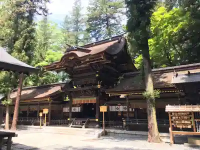 諏訪大社下社春宮の本殿・本堂