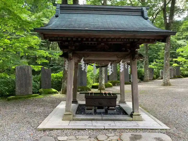 古峯神社の手水舎