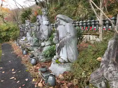 南法華寺（壷阪寺）の像