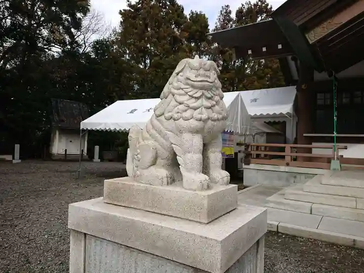 皇大神宮(烏森神社)の狛犬