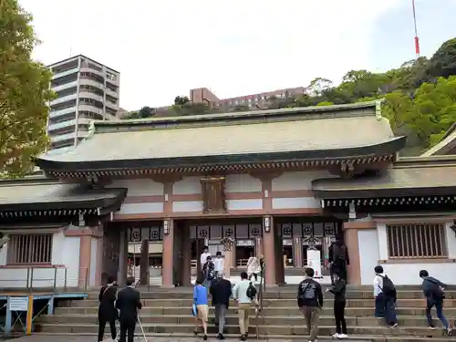 照國神社の山門