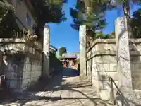 安世院の山門・神門