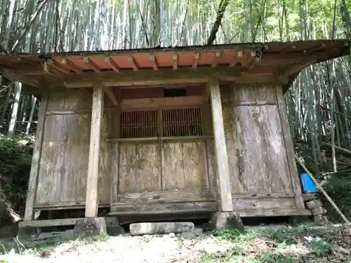 山神神社の本殿