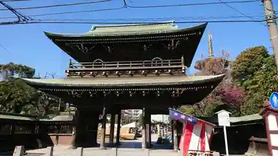 川崎大師（平間寺）の山門・神門