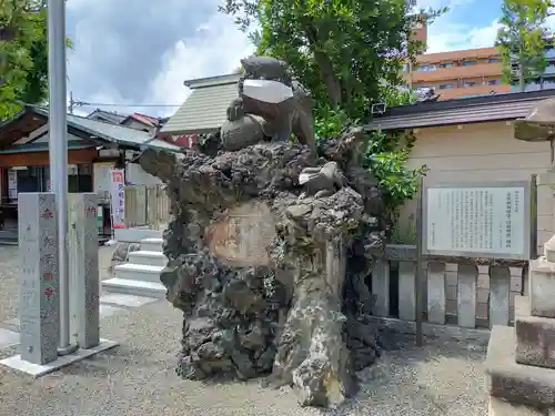 お三の宮日枝神社の狛犬