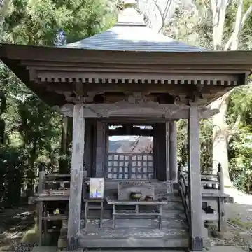 高館義経堂の本殿・本堂