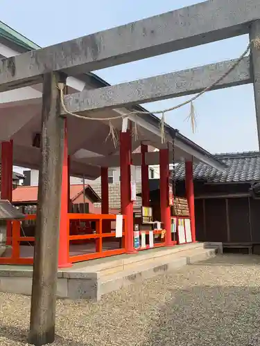 市神社の鳥居