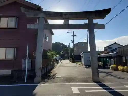 二宮神社の鳥居