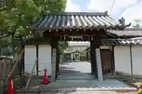井於神社の山門・神門